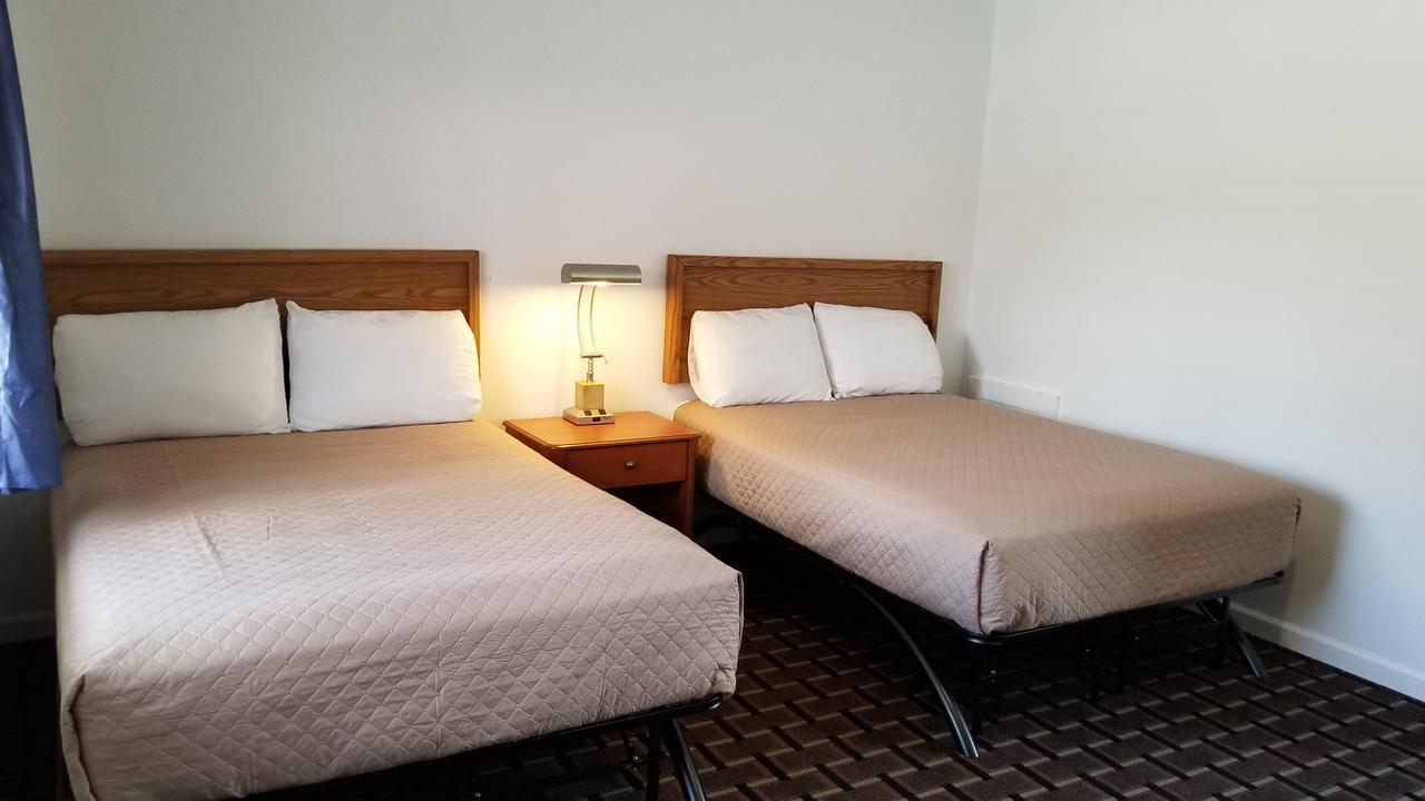 Budget Inn Breezewood Экстерьер фото