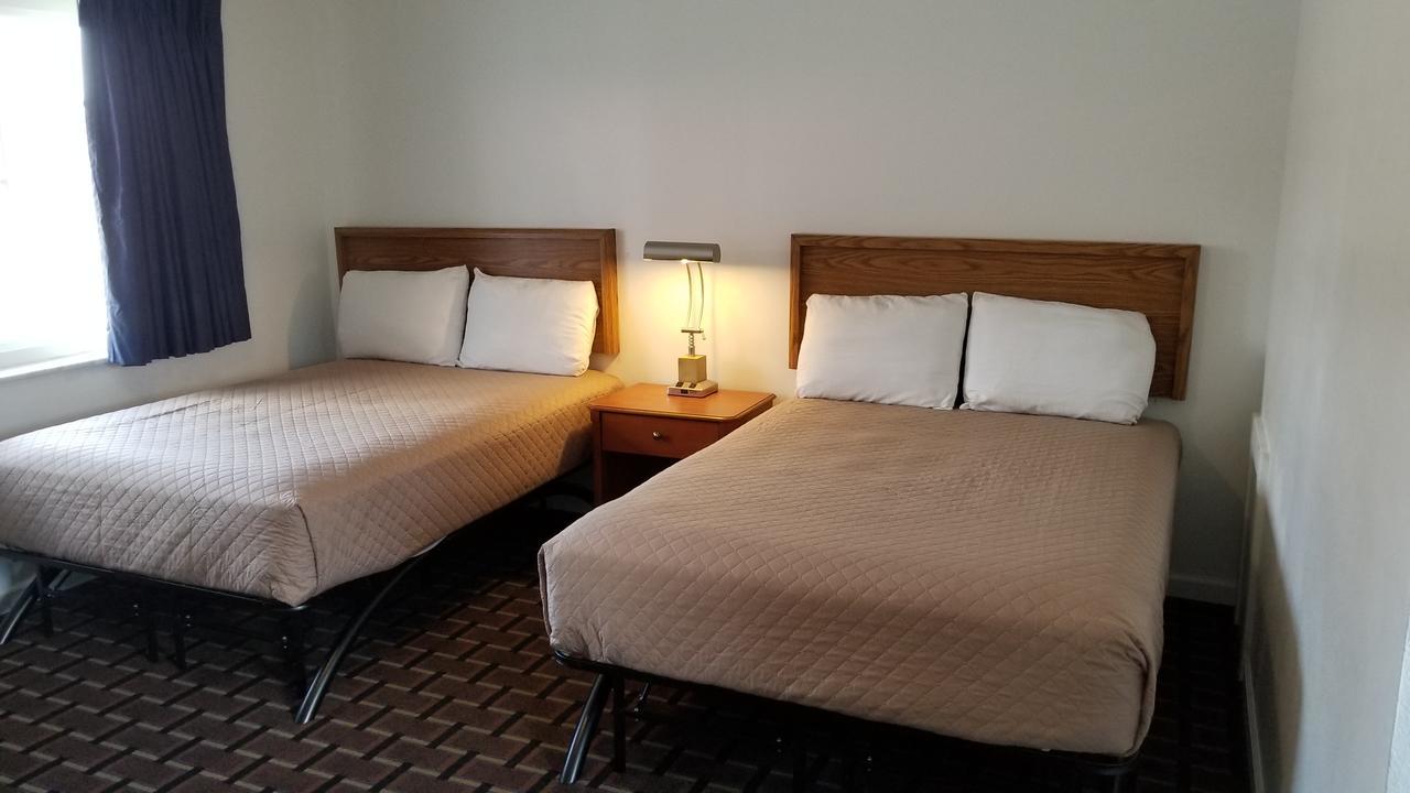 Budget Inn Breezewood Экстерьер фото