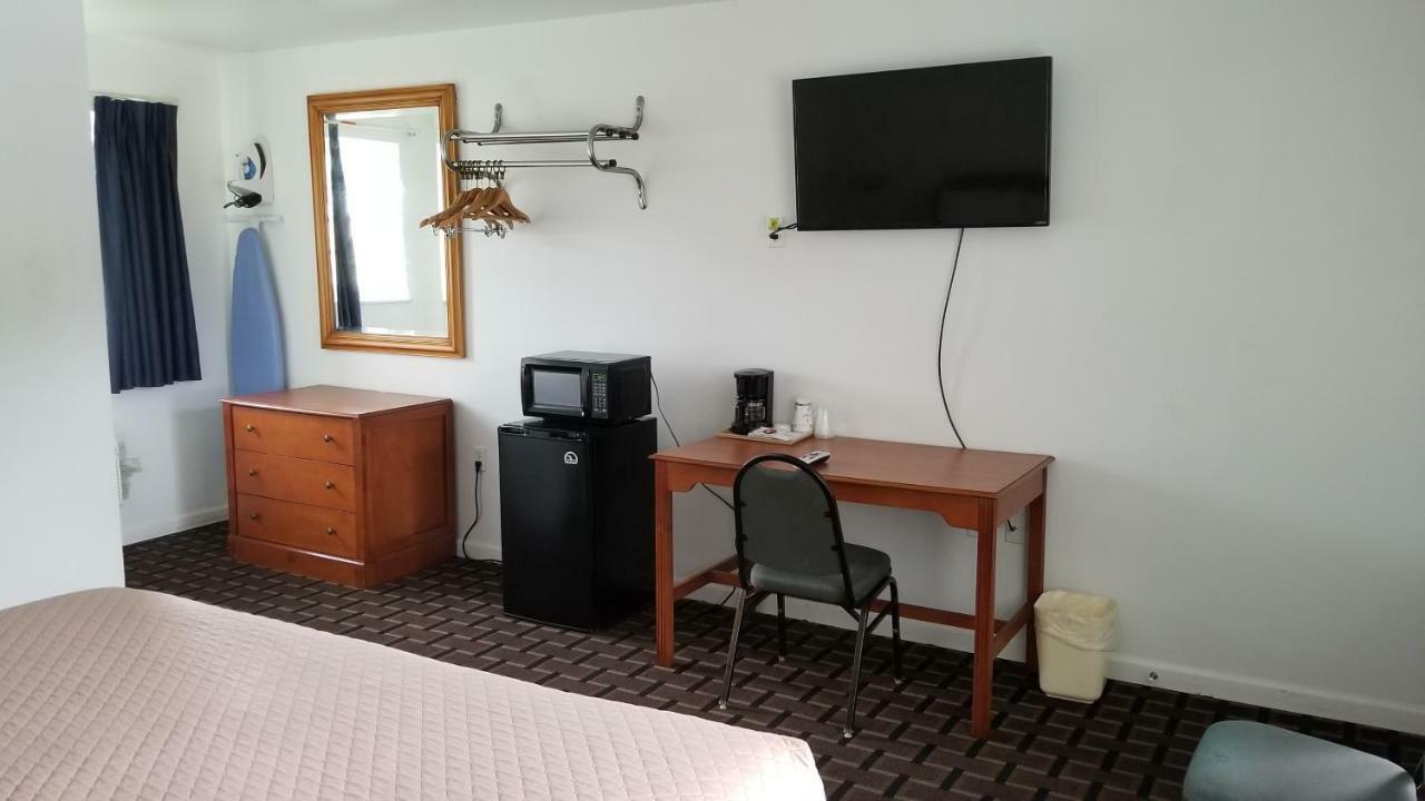 Budget Inn Breezewood Экстерьер фото